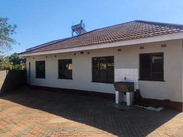 For sale   *Kuwadzana two.* .58k. Neat Modern house on 315sqm comprising of 4 bedrooms, mes, lounge 