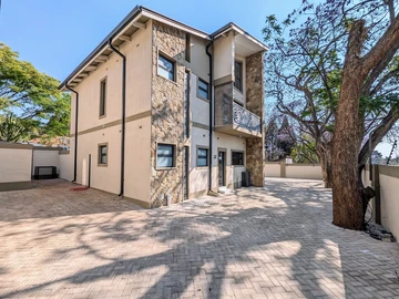 Modern Corner Standalone Duplex Townhouse