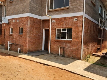 Morden Townhouse in Hillside Bulawayo For Sale