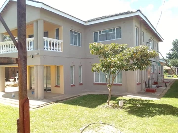 Luxurious 5-Bed Home: Charlotte Brooke, Harare North,