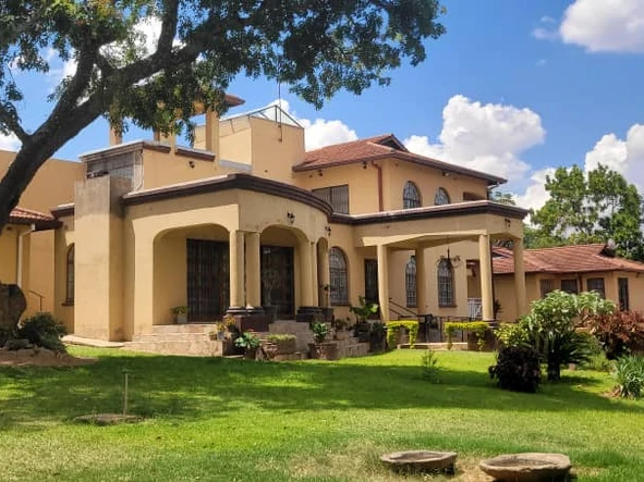 Spacious 6-Bedroom House for Rent with Borehole, Umwinsidale, Harare North