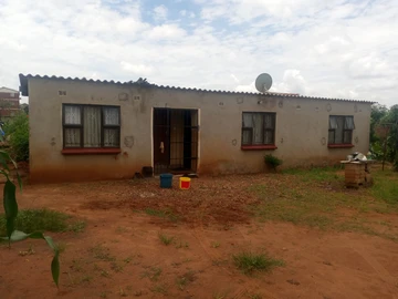 Mufakose ext, cottage for sale