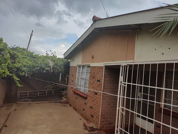 4BR House for Sale in Kuwadzana 1, Harare, 