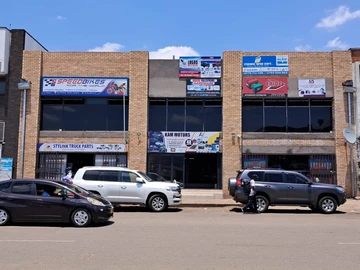 Shops to rent in town corner Harare St & Abercon 