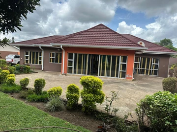 Spacious Avondale West Offices with Borehole in Harare